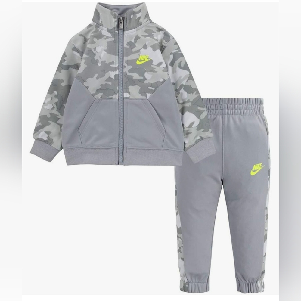 Nike Boys Tracksuit Jacket And Joggers Set, Size 6, Gray Camo, NWT